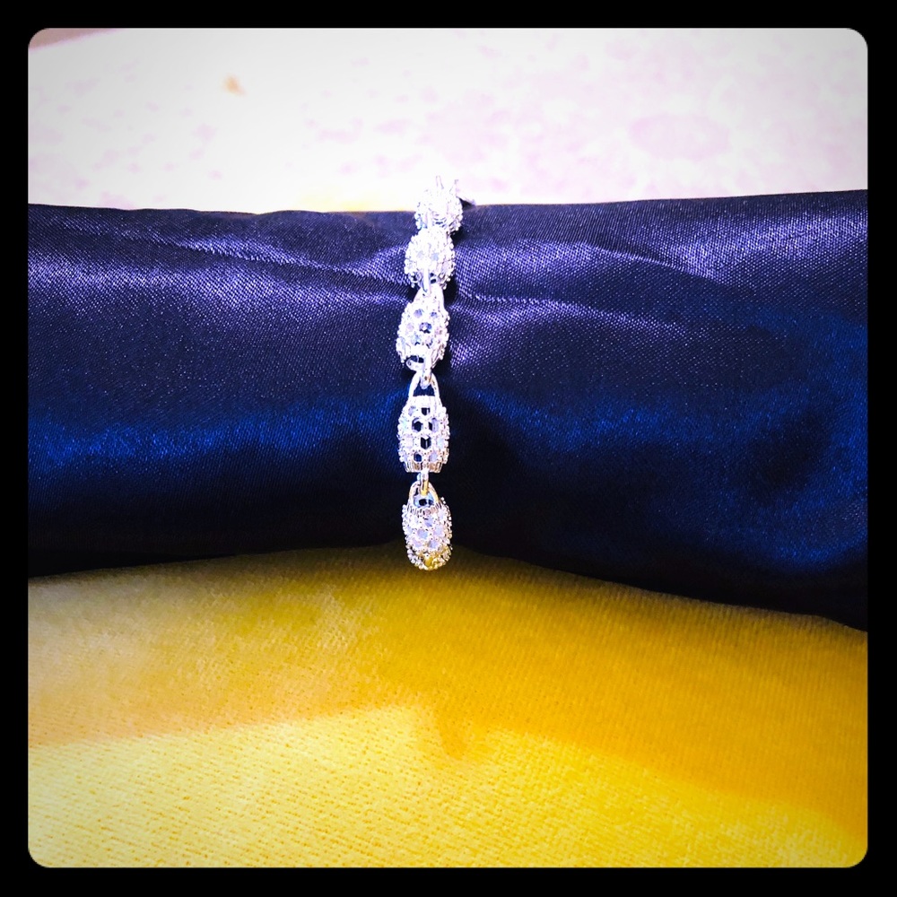 Women’s Sterling Silver Bracelet